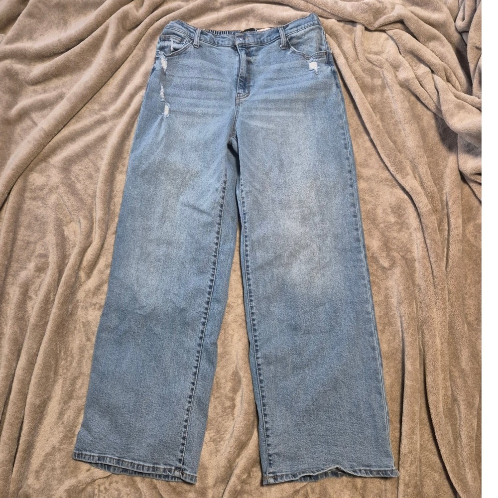 BCBGeneration Baggy Wide Leg Jeans Light Wash Distressed Elastic Waist 13/31